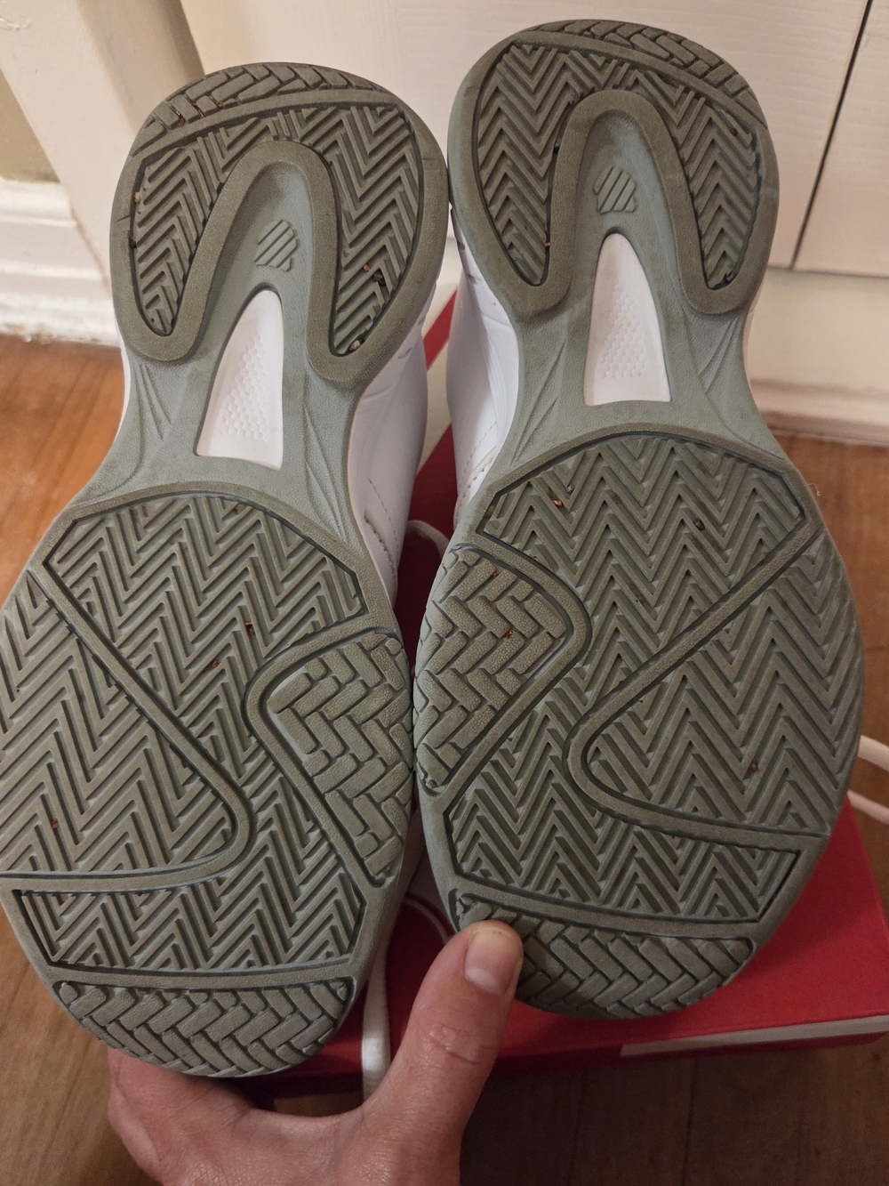 K-Swiss Women's Size 7.5 White and Gray Athletic Sneakers - Picture 6 of 8